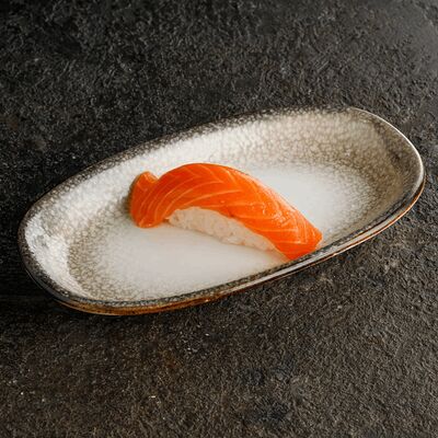 Нигири Лосось в Puberty по цене 240 ₽