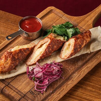 Кебаб из курицы с сыром в Мараули по цене 650 ₽