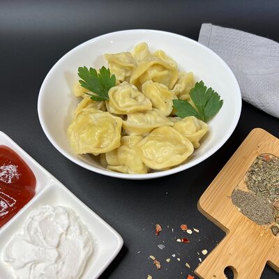 Пельмени домашние ручной лепки в Пельмени тут по цене 419 ₽