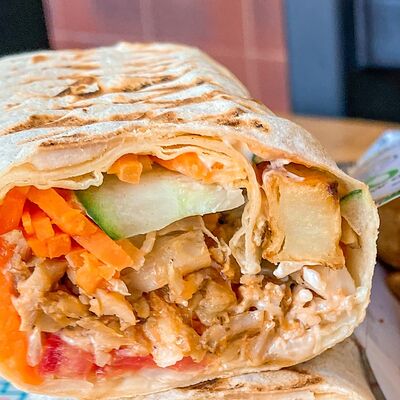 Шаурма свиная маленькая в Жар по цене 349 ₽