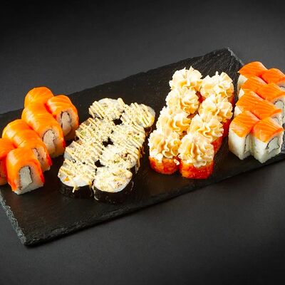 Сет валентинка в Sushi Seven по цене 2699 ₽