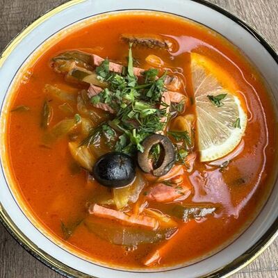 Солянка в Чайхана Плов N1 по цене 465 ₽