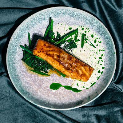 Стейк лосося в Локация по цене 1440 ₽