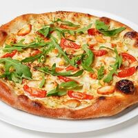 Цезарь в Монста pizza