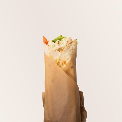 Ролл с курицей в Coffee Dream по цене 470 ₽