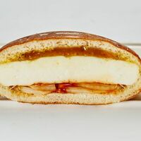 ЮФО-бургер с сыром и капустой Кимчи в OmNomNom