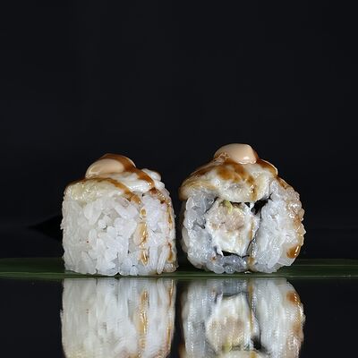 Нежный ролл с курицейв Rice cat по цене 410 ₽