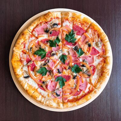 Пицца Домашняя в Цунами по цене 770 ₽