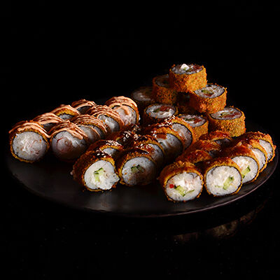 Горячий сет (32 шт) в La Kitsune по цене 2220 ₽