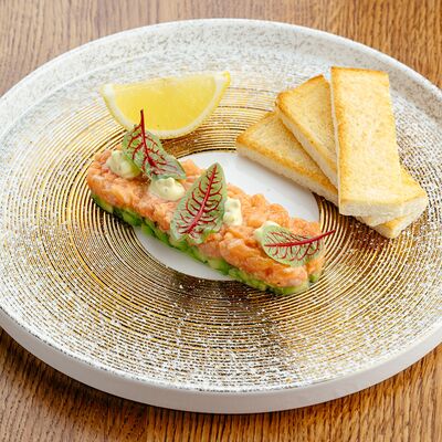 Тартар из лосося в Витебский трактир по цене 36 р.