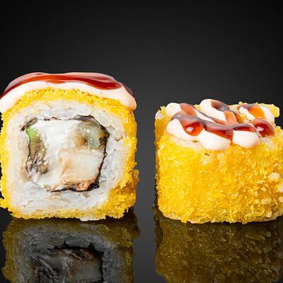 Хот ролл в Монако пицца по цене 650 ₽