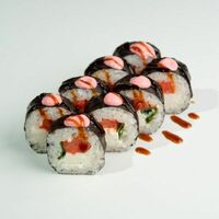 12. Футомаки с копчёным лососем, зелёным луком в ЁБИСАН