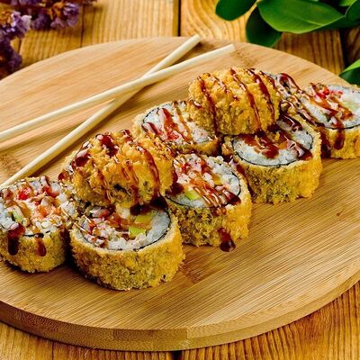 Горячий ролл в Белый Аист по цене 505 ₽