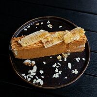 Медовик в Mojo Bar