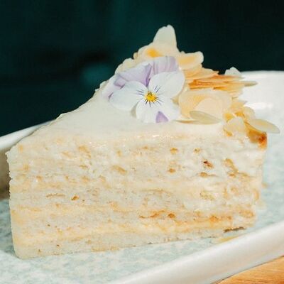 Десерт Эстерхази в Хочу и буду по цене 390 ₽