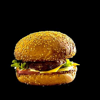 Бургер с говяжьей котлетой в Family Food по цене 350 ₽