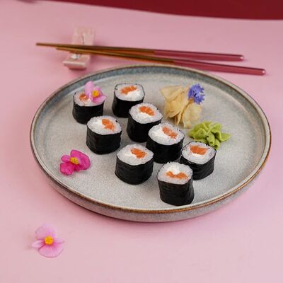 Мини-ролл лосось и сыр в Moshi Sushi по цене 340 ₽