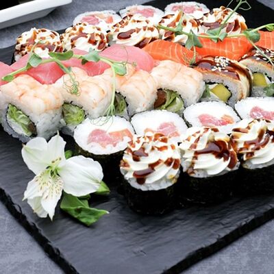 Love is в Tokyo Sushi по цене 68 р.