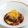 Митболы из мраморной говядины с картофельным кремом и обжаренными грибамив Hello Wine по цене 780