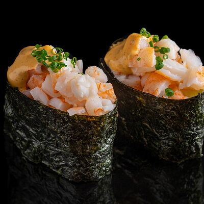 Гункан с креветкой в Lucky fish по цене 110 ₽