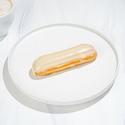 Эклер ванильный в Магбургер & Братья Караваевы по цене 150