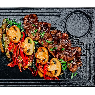 Говядина терияки с овощами хибачи в Багс Банни от кафеМафия по цене 790
