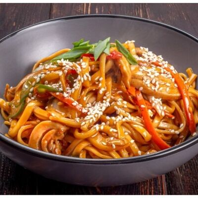 Удон с курицей в Gastrobar Лучшая еда с доставкой по городу по цене 500 ₽