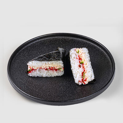 Онигири-сэндвич с крабом в СУШИБОКС по цене 244 ₽