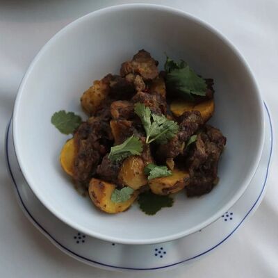 Баранина в белом вине в Shamparen по цене 1100 ₽