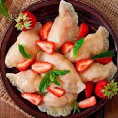 Вареники с Клубникой в Взяли-Поели по цене 350 ₽