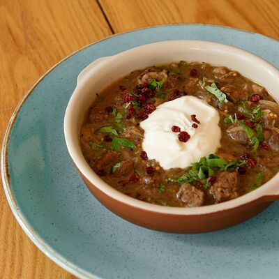 Томленая говядина в Мацони по цене 490