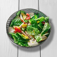 Салат с копченым цыпленком и персиком в Перчини