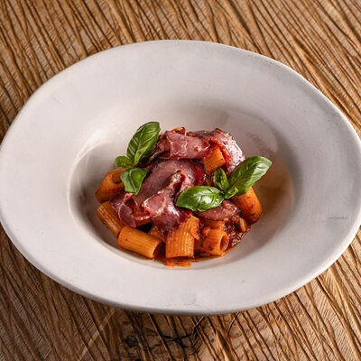 Пенне Арабьята с пастрамив Горыныч по цене 1110 ₽