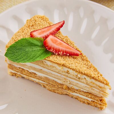 Медовик в Паста Фэмили по цене 390 ₽