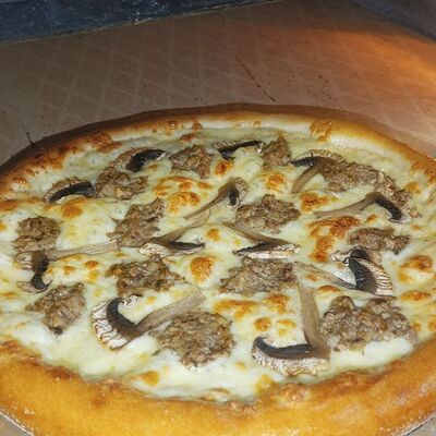 Пицца Грибнаяв Сытый мишка по цене 755 ₽