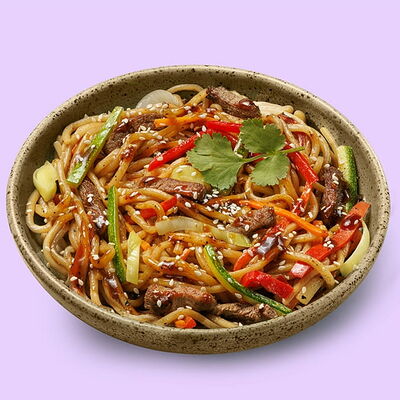 Лапша с говядиной в UP Sushi по цене 748 ₽