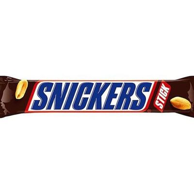 Шоколадный батончик Сникерс Стик в За обе щёки по цене 80 ₽