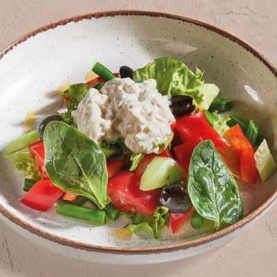 Овощной с сыром страчателла в Pizzarella36 по цене 740 ₽