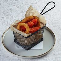Сырные палочки Чеддер с луковыми кольцамив Лисья нора