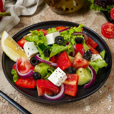 Салат Греческийв Чашма по цене 405 ₽