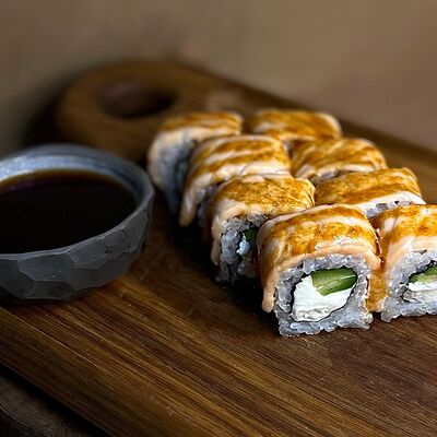 Карамельная Филадельфия в Black Ocean Sushi по цене 610 ₽
