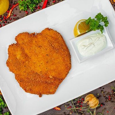 Шницель из курицы в Paulaner Wirtshaus Polyanka по цене 790 ₽
