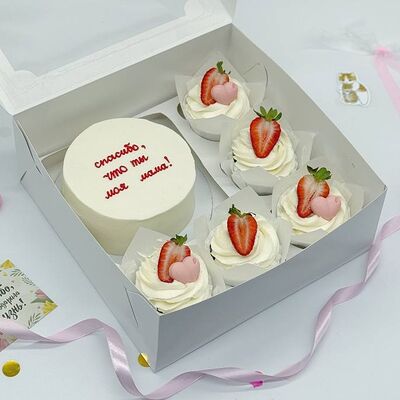 Бенто-торт и капкейки Спасибо маме (большой набор) в Cosmo Сakery по цене 4990 ₽