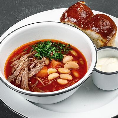 Борщ домашний с говядиной и пампушками в Корчма по цене 360