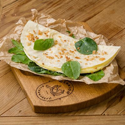 Кыстыбый с картофелем и хрустящим лукомв Debaton по цене 450 ₽