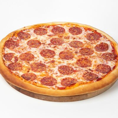 Пицца Пепперони на тонком тесте 32 см в Сакура по цене 480 ₽