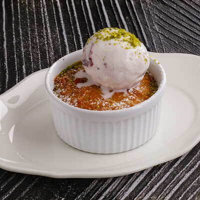 Теплый черешневый торт в Ginza по цене 1290 ₽