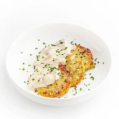 Хашбрауны с цукини и грибным соусом в Cake & Breakfast по цене 590 ₽