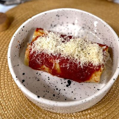 Канеллонни с курицей и грибамив En Ferio по цене 480 ₽