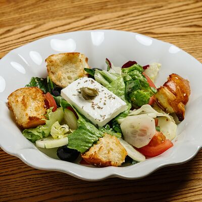 Салат Греческий в Паста & Пицца по цене 630 ₽